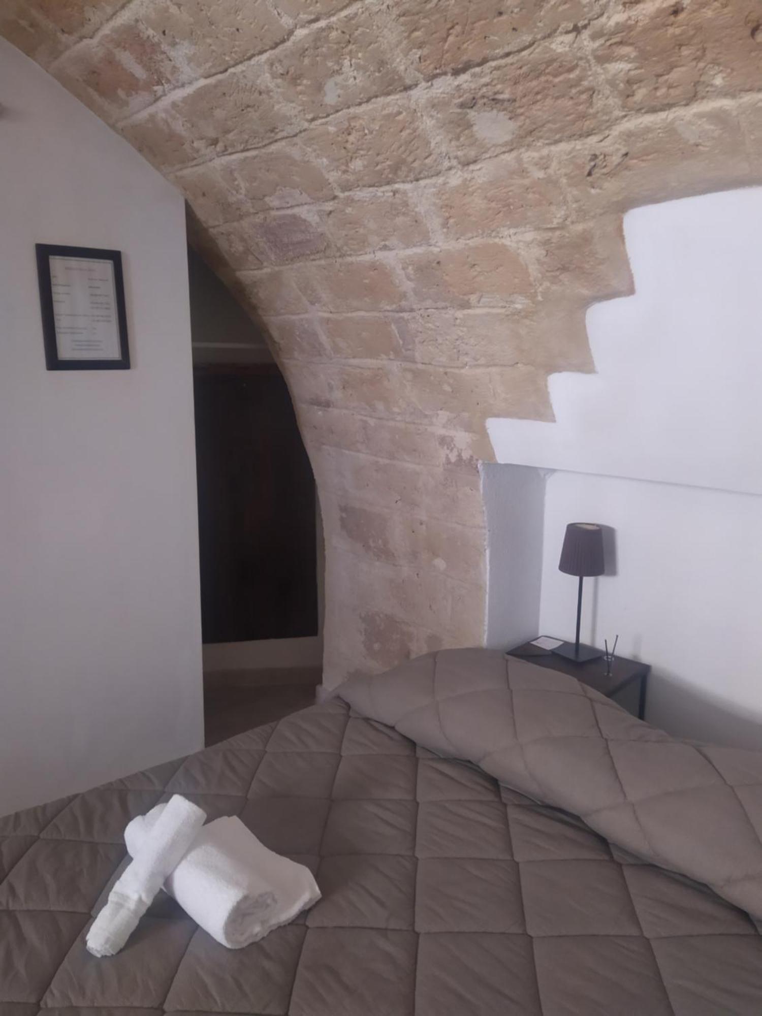 Abbazia Degli Svevi Hotel Бари Стая снимка